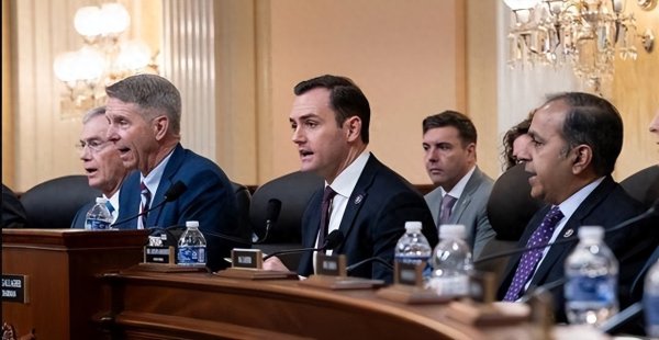 盈富忧配 美海军前上校: 中国的战略忽悠害死美国